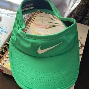 Never worn Nike Visor